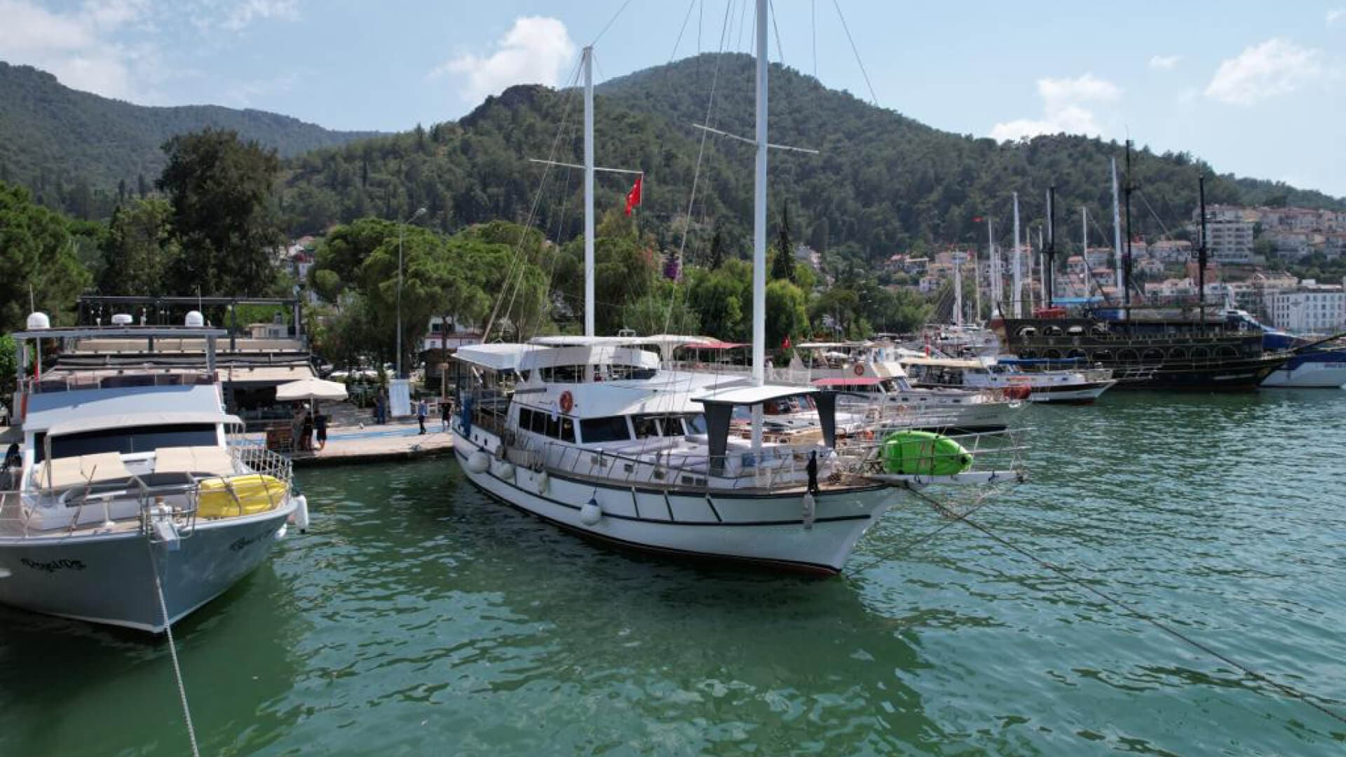 Göcek Restoranları: Marina Manzaralı, Deniz Ürünleri ve En İyi Lezzet Durakları